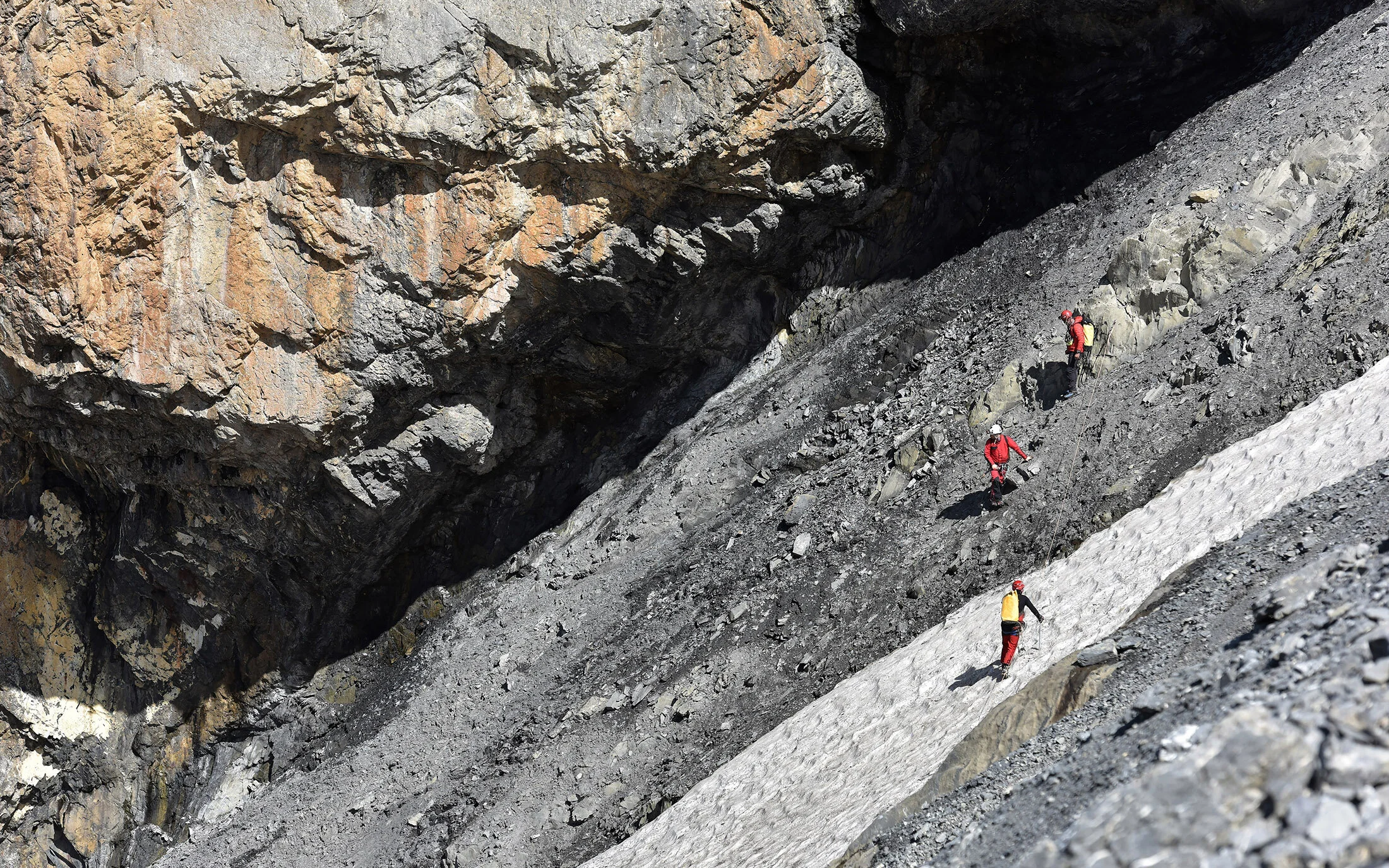 Campagne de terrain dans la grotte Devaux